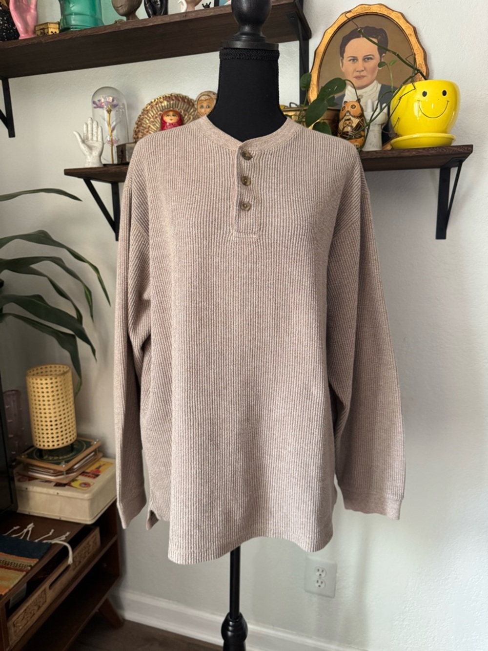 Vintage 90’s 100% Cotton High Sierra Neutral Waffle Knit Henley Pullover